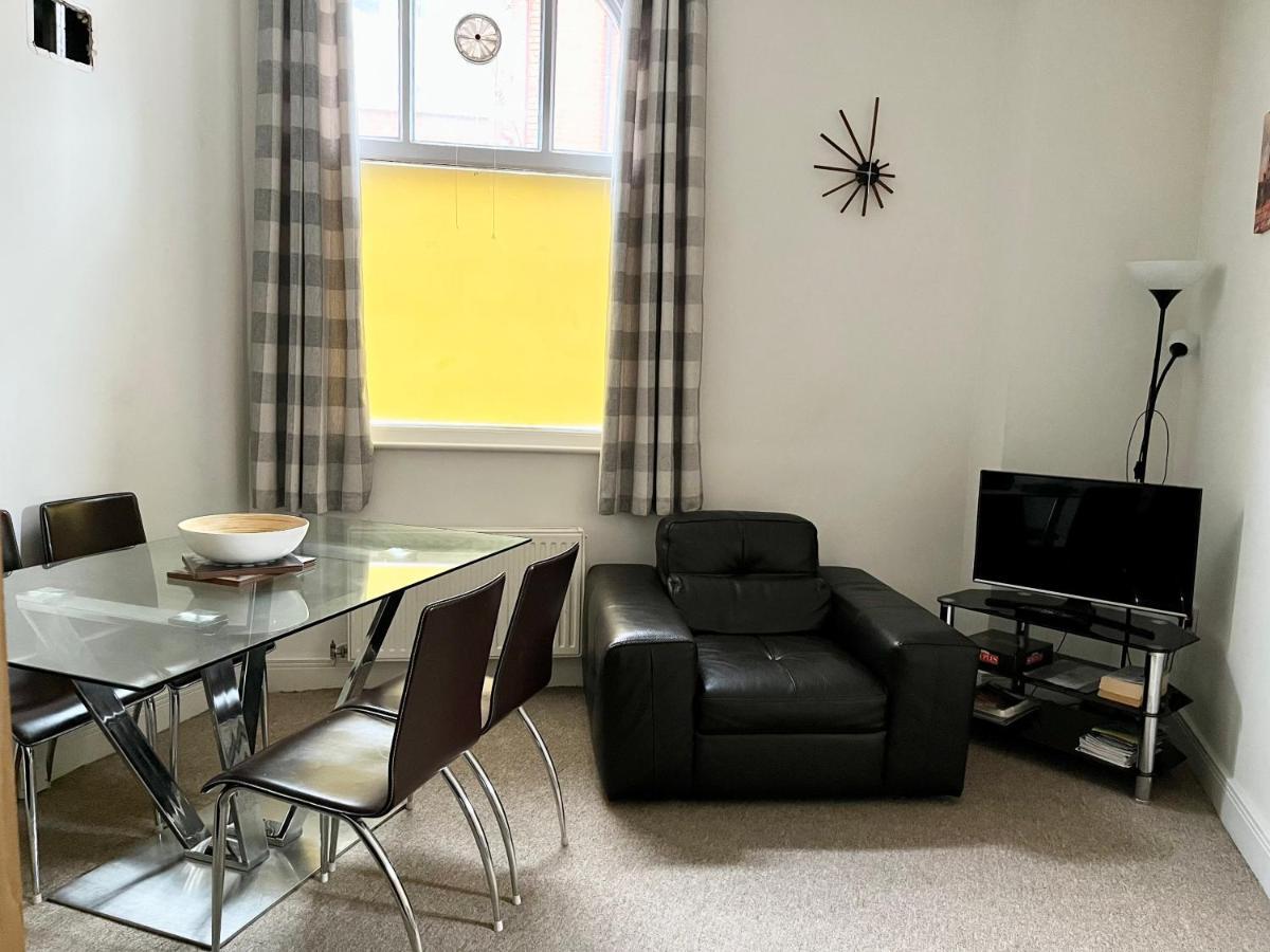 Ambrose Apartments Cheltenham Buitenkant foto
