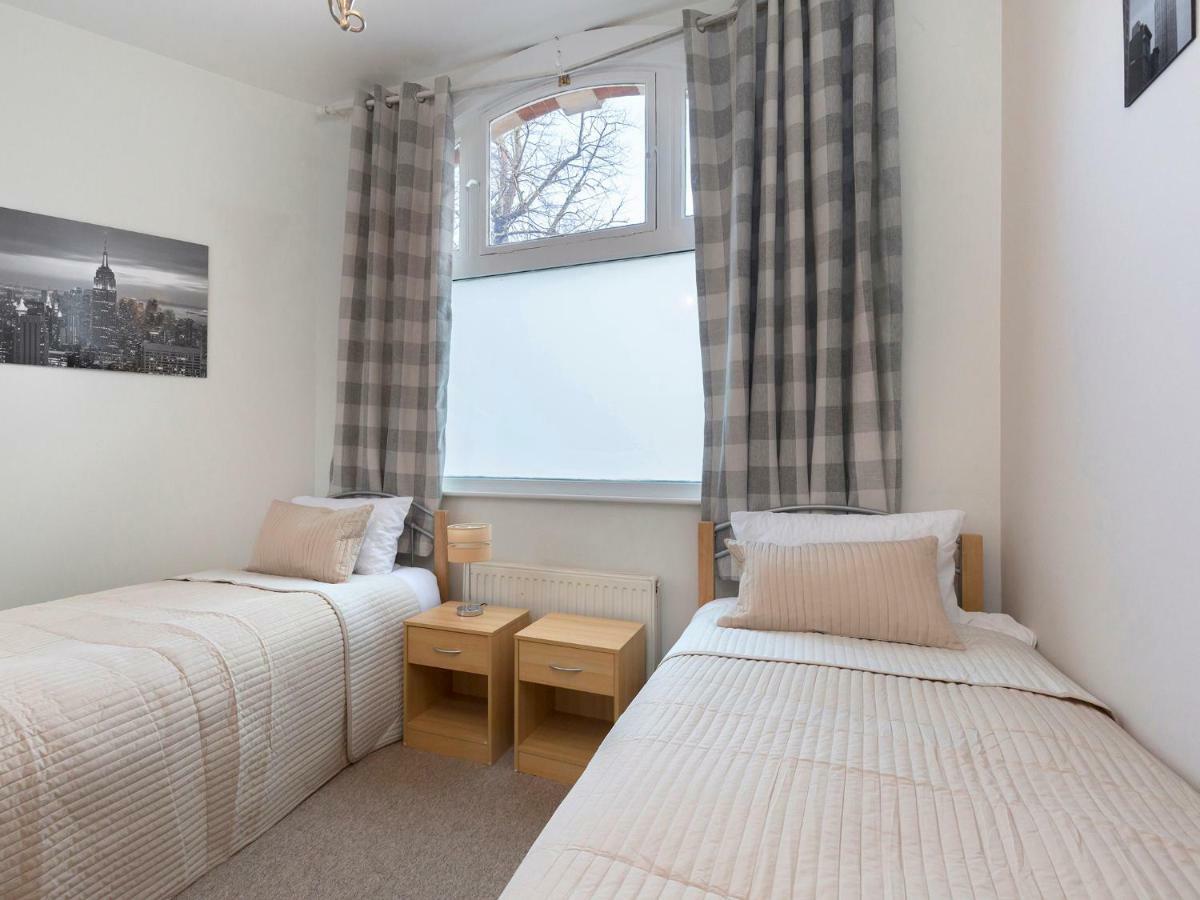 Ambrose Apartments Cheltenham Buitenkant foto